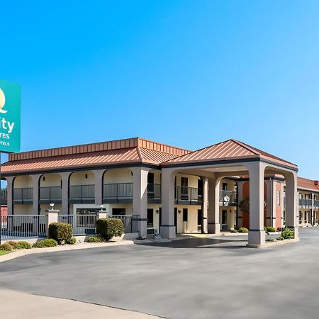 Quality Inn & Suites Dumas Luaran gambar