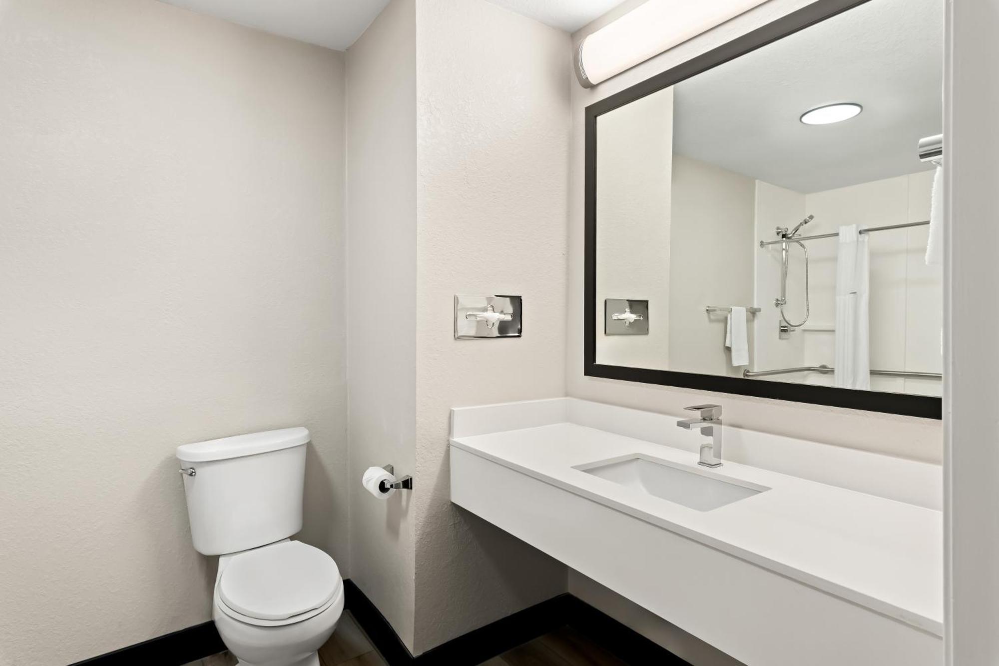 Quality Inn & Suites Dumas Luaran gambar